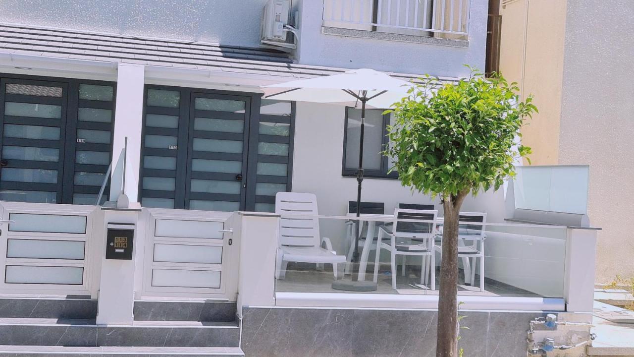 Stay Nissi Twins Apts アヤナパ エクステリア 写真